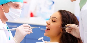  Полный комплекс услуг по установке зубных имплантатов в «Smart Dent»